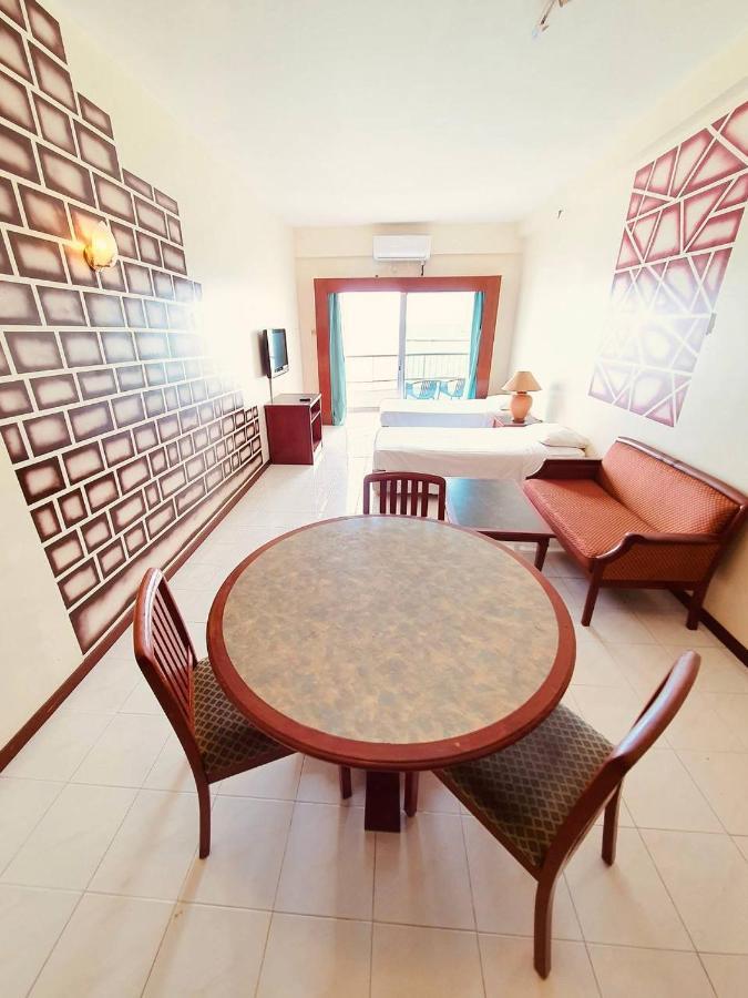 Seaview Deluxe Studio Couples Room S タンジュンブンガ エクステリア 写真