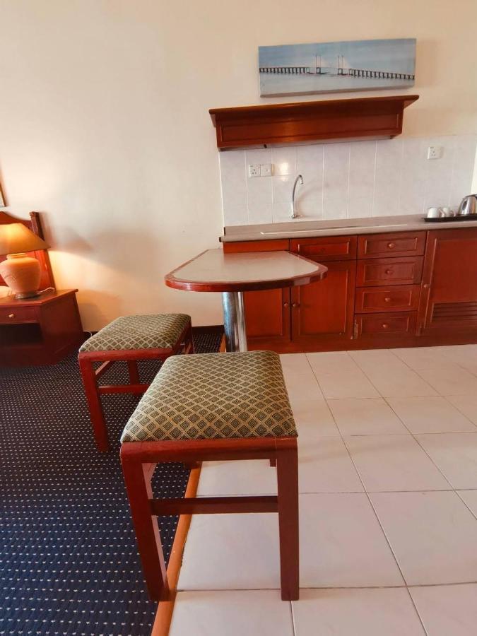 Seaview Deluxe Studio Couples Room S タンジュンブンガ エクステリア 写真